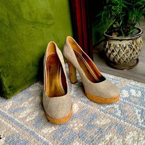 Nine West Canvas Pumps